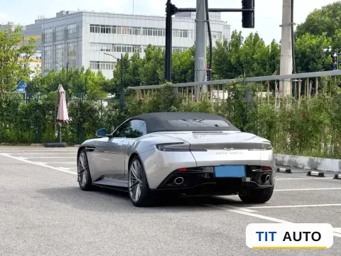 2023 Aston Martin DB12 11