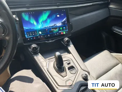 2023 LYNK&CO 08 EM-P 24
