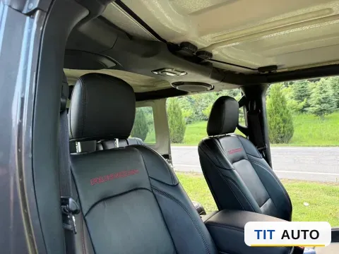 2021 Jeep Wrangler 24