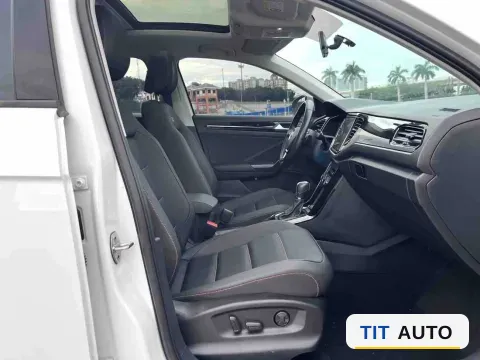 2022 Volkswagen T-Roc 11